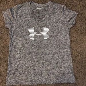 Women’s UA Loose Fit Heat Geat V neck T shirt